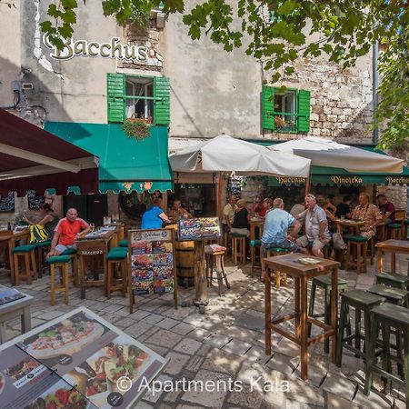 Kala Main Square Porec Apartment Exterior photo